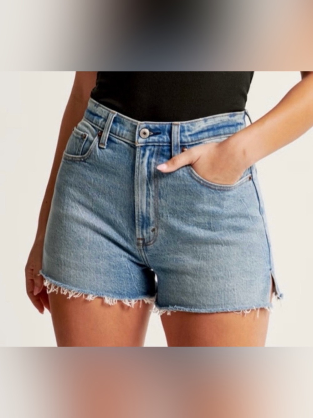 Abercrombie & Fitch Light Blue High-Rise Mom Shorts Curve Love - size 30